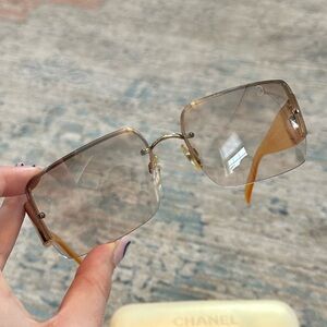 CHANEL 4095 – B sunglasses